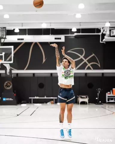 Player workout at an NBPA camp