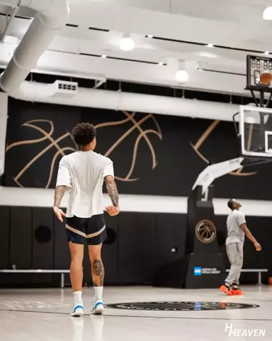 Player workout at an NBPA camp