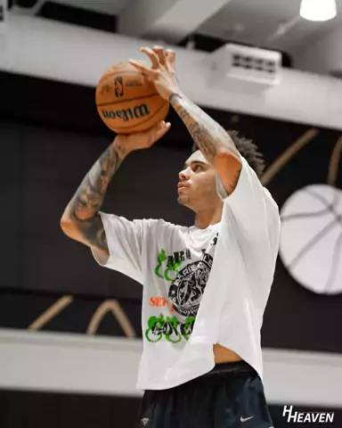 Player workout at an NBPA camp