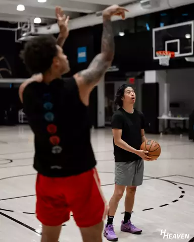 Player workout at an NBPA camp